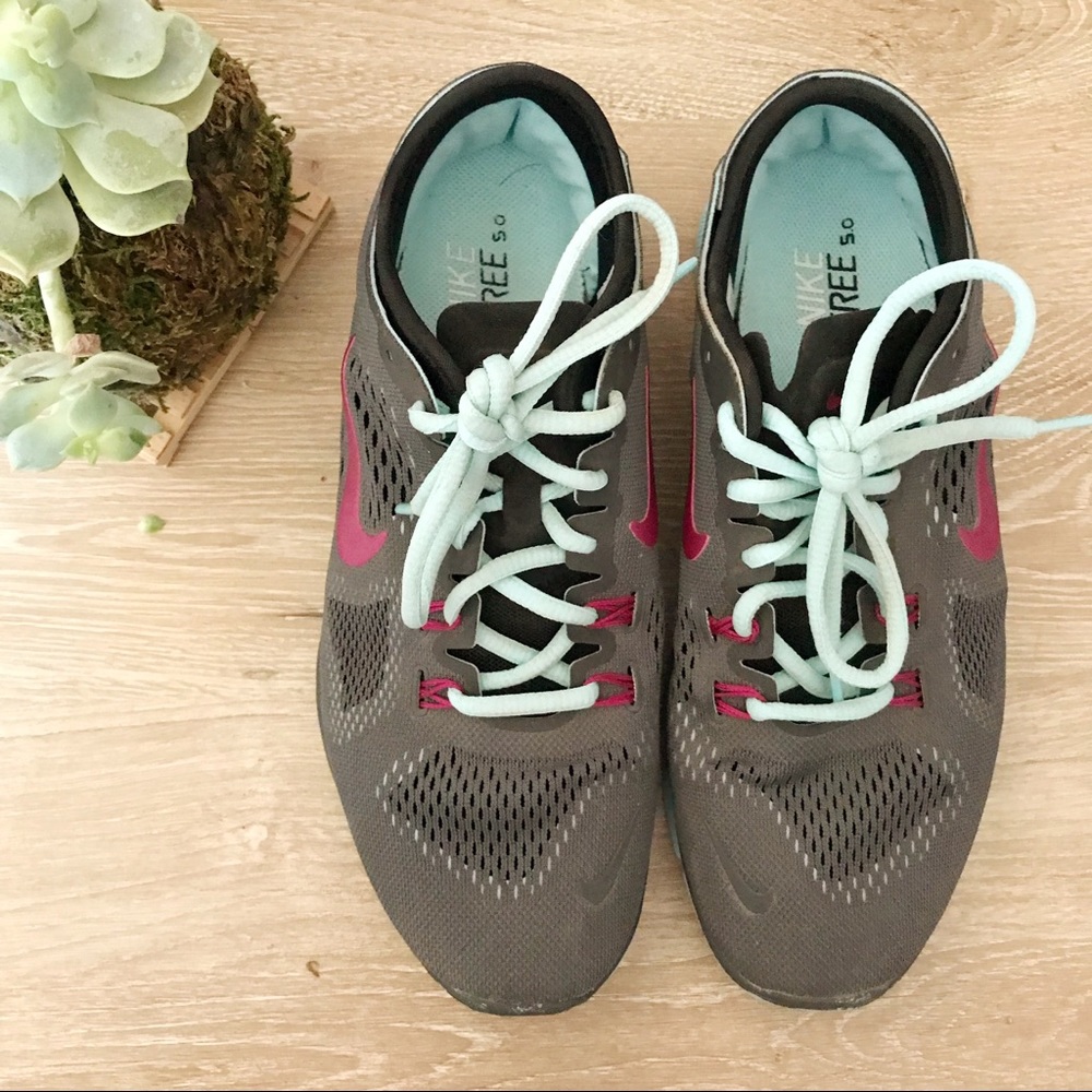 Women’s Nike free 5.0